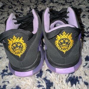 Nike Mens Lebron Witness 7 Basketball Shoes